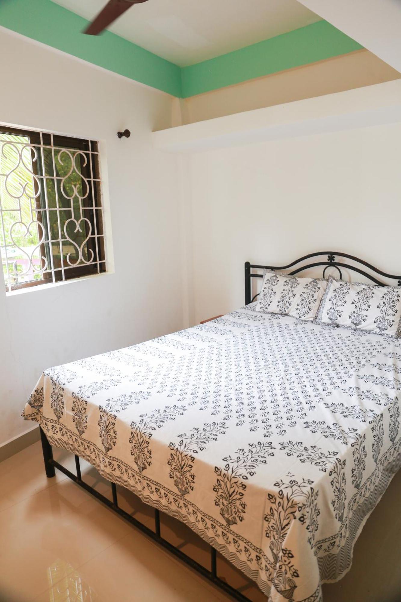 Kumbaya Beachside Hostel & Apartments At Arambol Beach מראה חיצוני תמונה