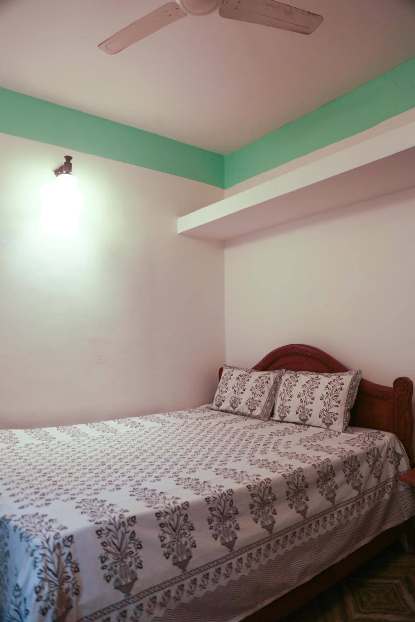 Kumbaya Beachside Hostel & Apartments At Arambol Beach מראה חיצוני תמונה